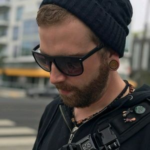 Meet your Posher, Keith